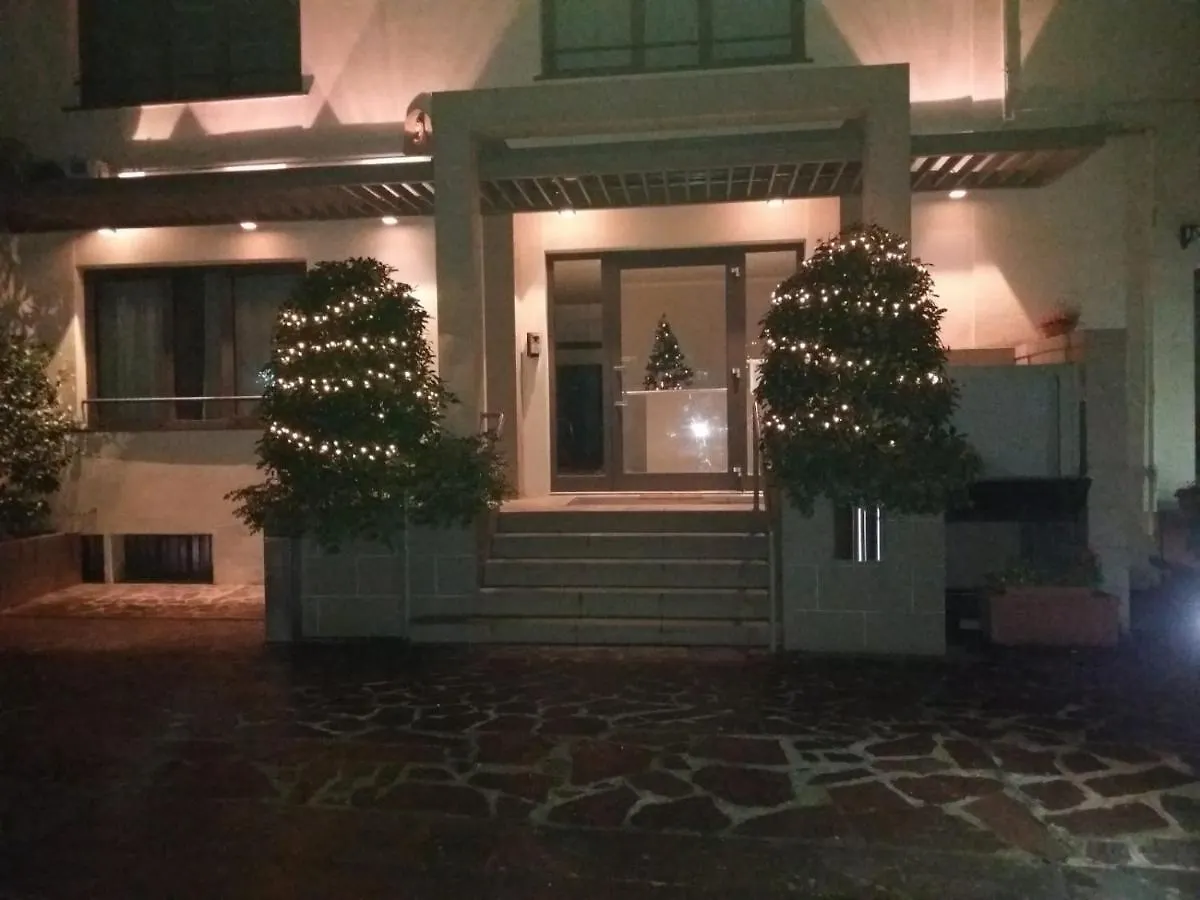 Appartamenti La Piazzetta Vicino A Firenze Signa 0*,  Italien