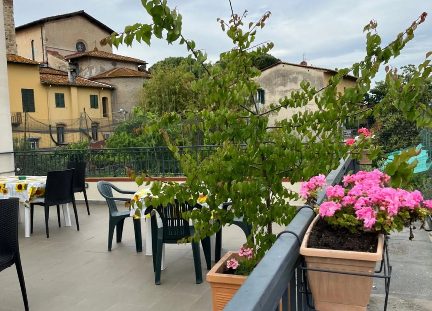 Appartamenti La Piazzetta Vicino A Firenze Signa Appartement