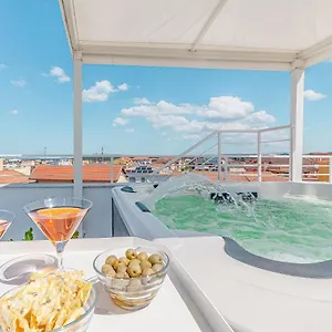 https://apartment-b-w43.in-sardinia.net